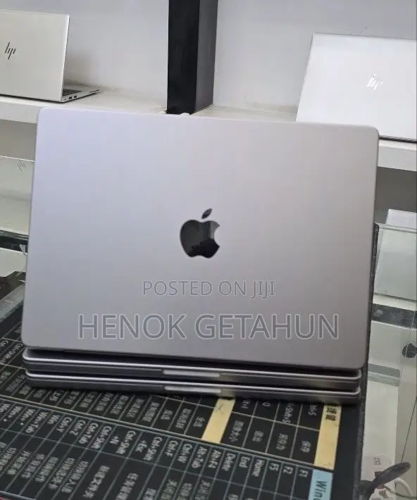 New Laptop Apple MacBook Pro 2021 M1 32GB Apple M1 SSD 512GB
