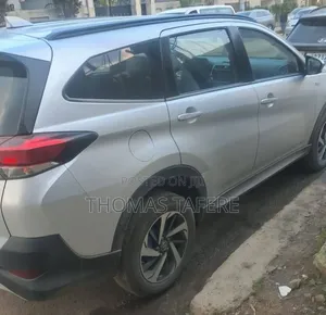 Toyota Rush 2019 Silver