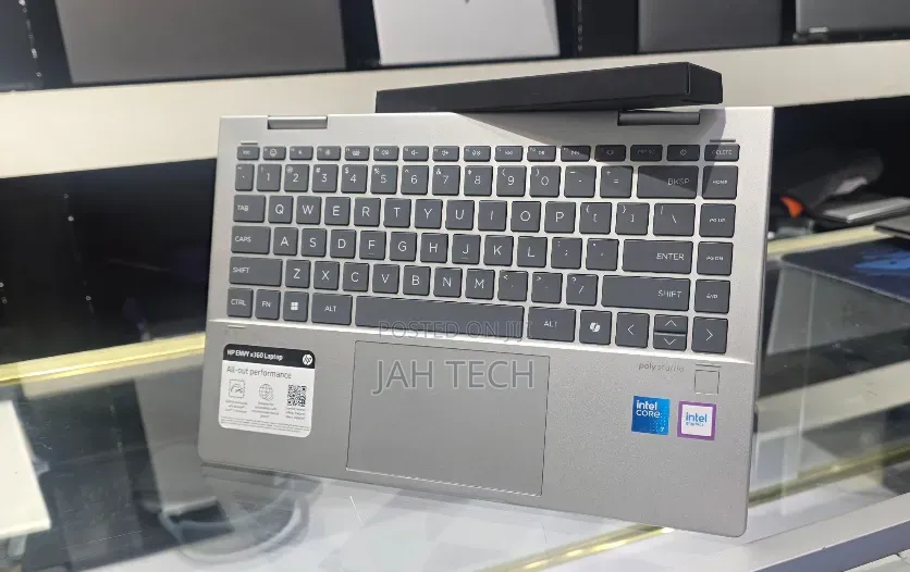 New Laptop HP Envy x360 16GB Intel Core 7 SSD 512GB