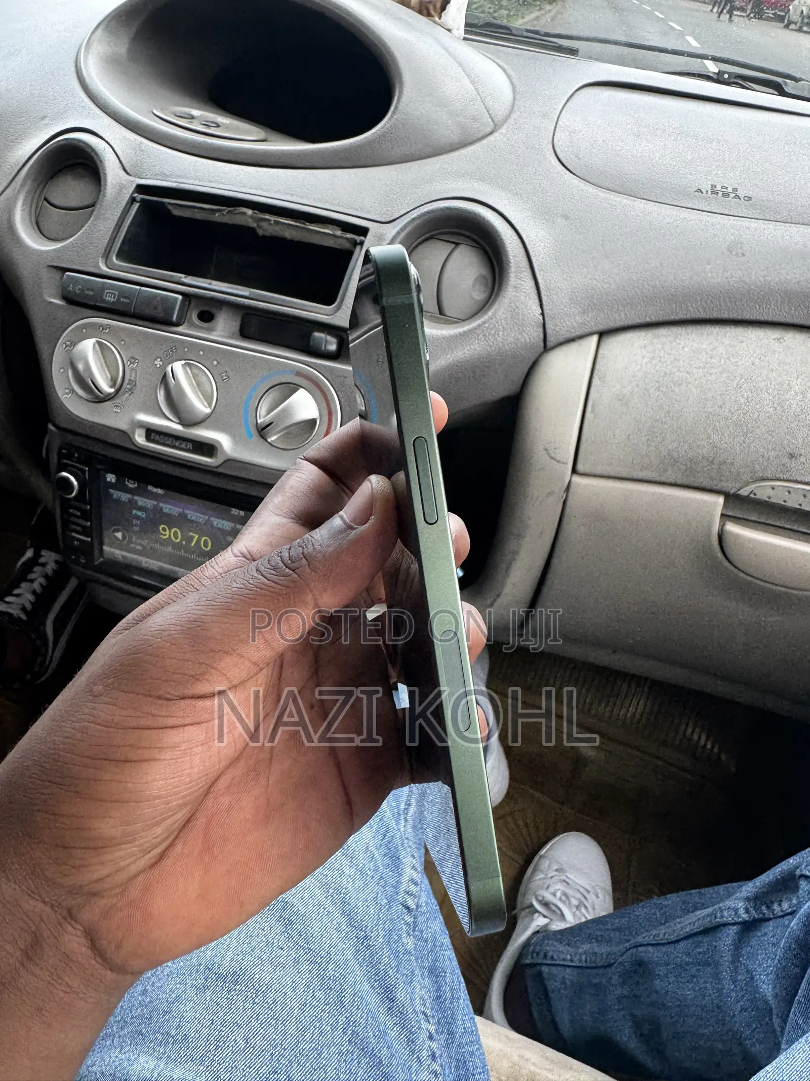 New Apple iPhone 13 128 GB Green