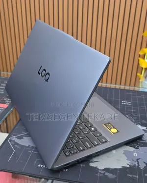New Laptop Lenovo LOQ 15AHP10 12GB Intel Core i5 SSD 512GB