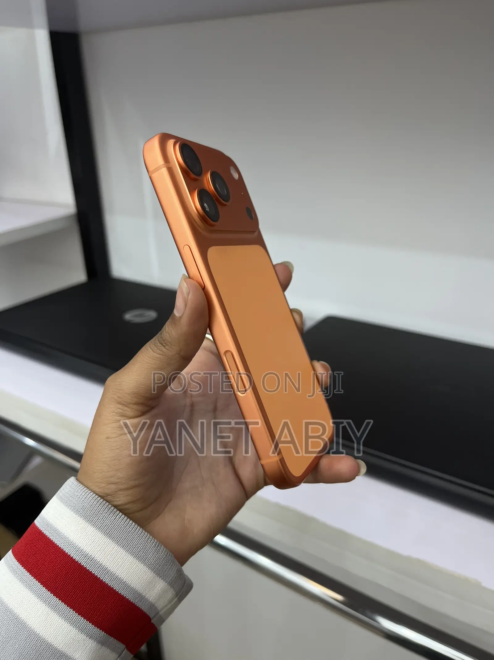New Apple iPhone 17 Pro 256 GB Orange