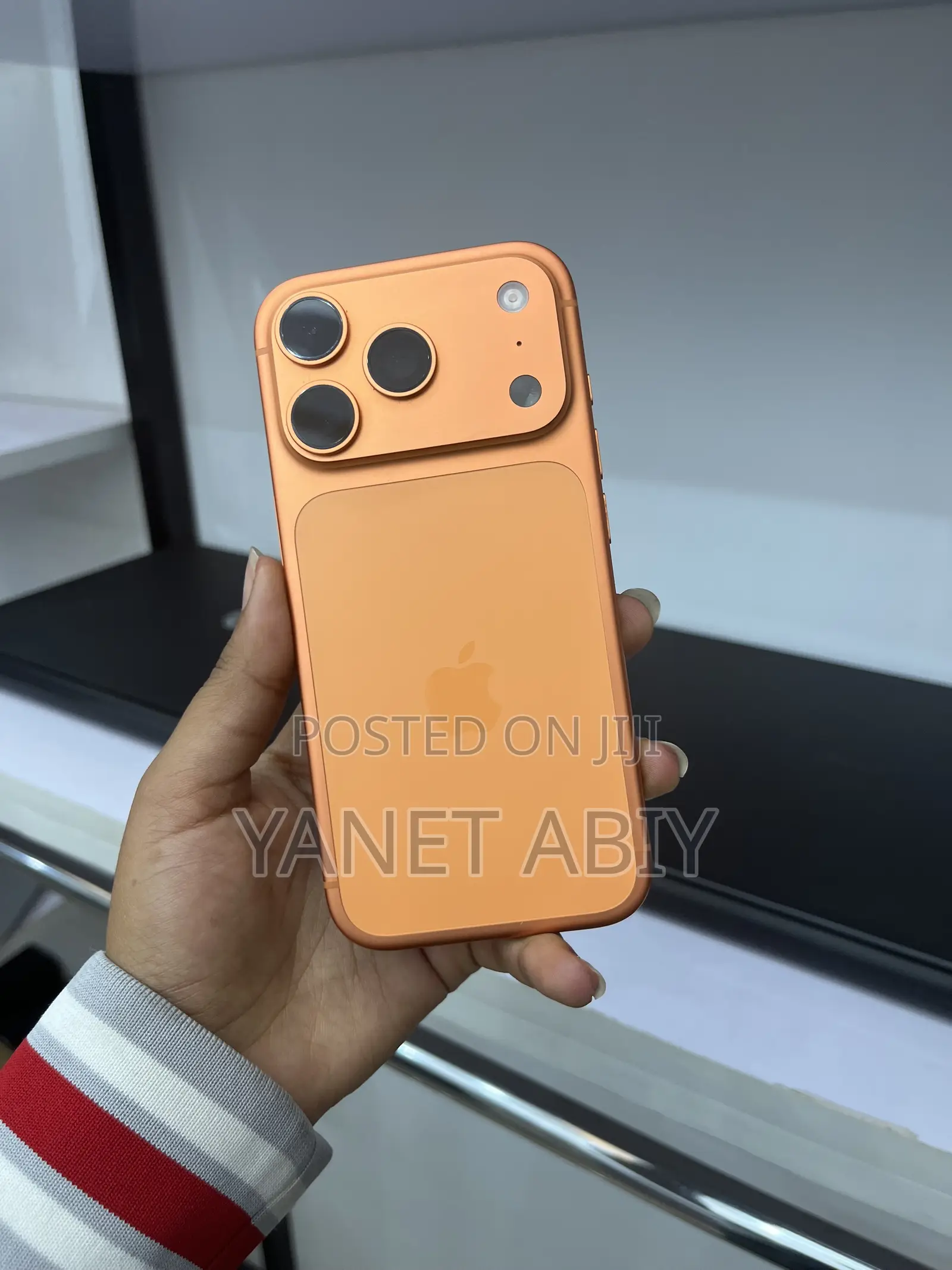 New Apple iPhone 17 Pro 256 GB Orange