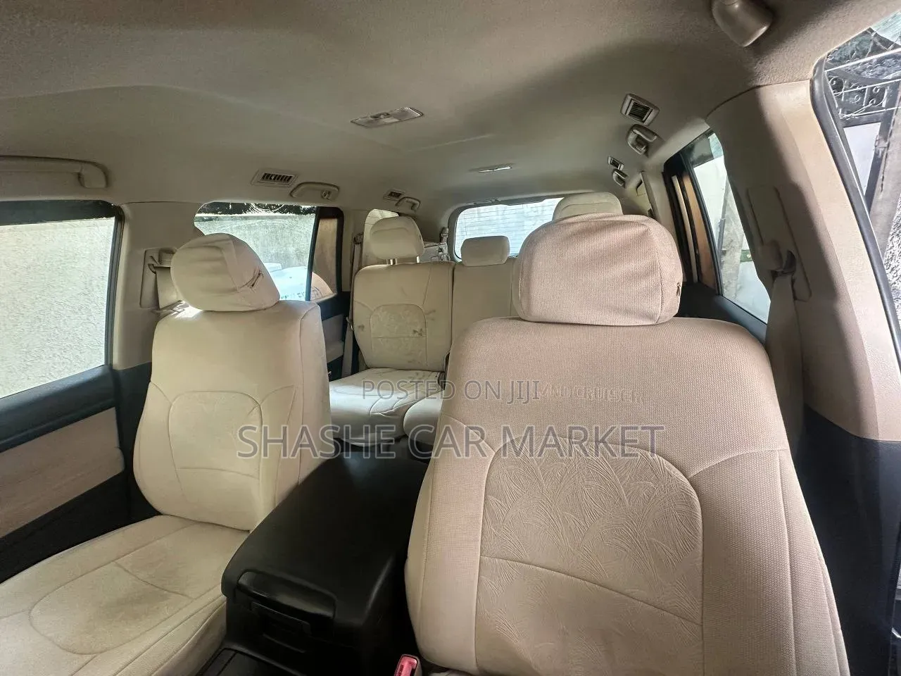 Toyota Land Cruiser 2010 Silver