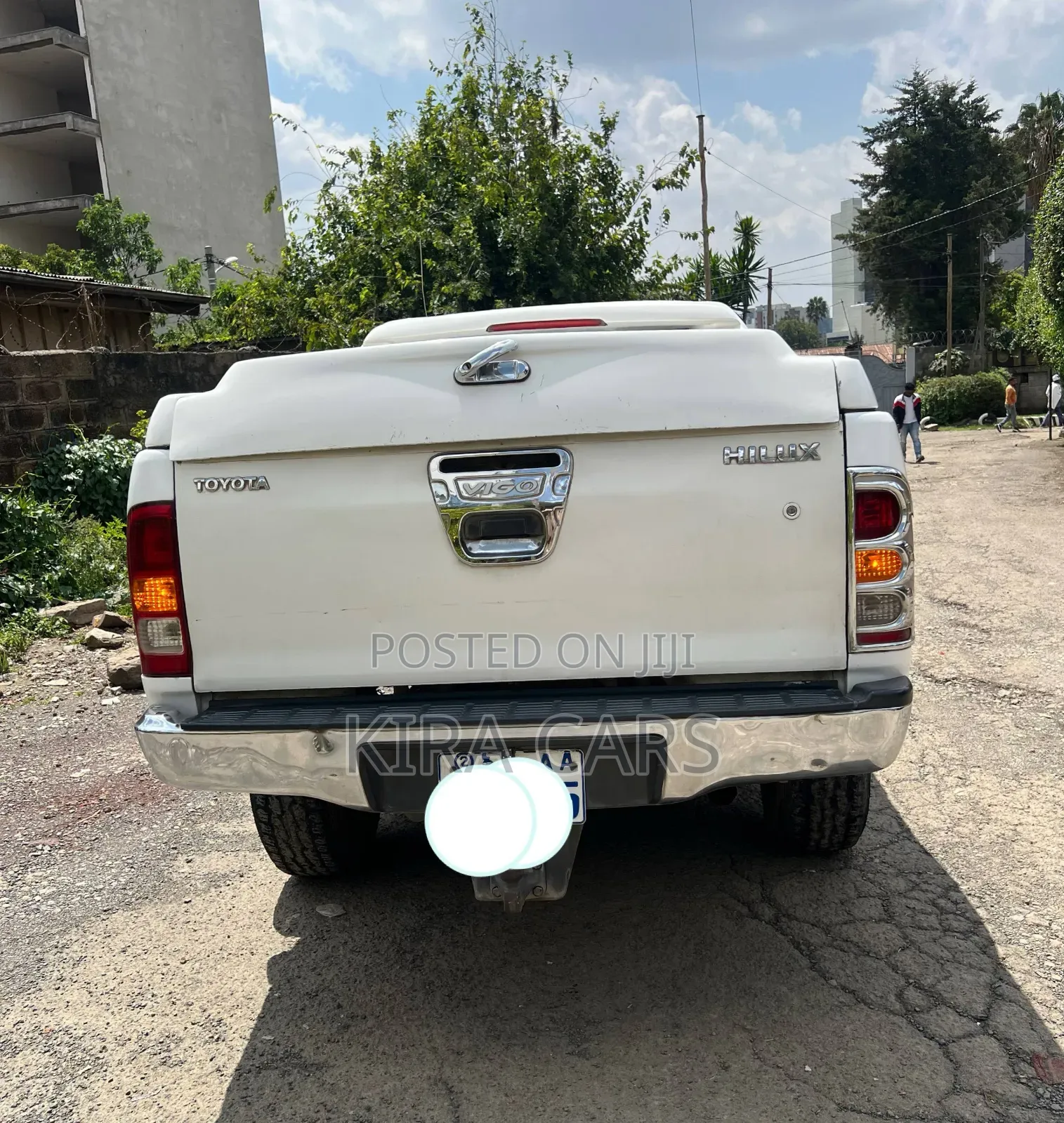 Toyota Hilux 2010 White