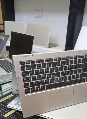 New Laptop HP EliteBook 830 G8 16GB Intel Core i5 SSD 512GB