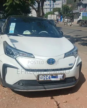 Toyota C-HR 2023