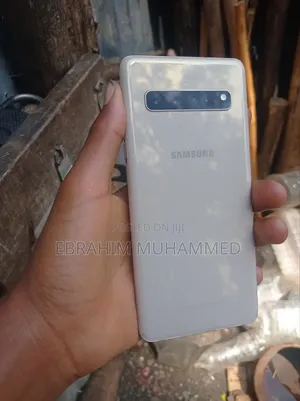 Samsung Galaxy S10 5G 256 GB White
