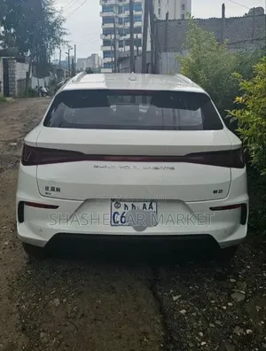 BYD E2 43 kWh 94 hp FWD 2025 White