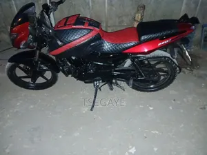 Bajaj Pulsar 180 2015 Red