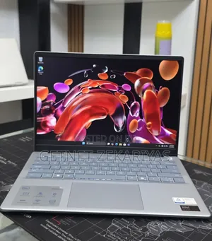 New Laptop Dell Inspiron 14 1420 16GB Intel Core Ultra 7 SSD 512GB