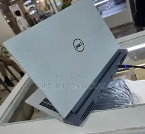 New Laptop Dell G15 5520 16GB Intel Core i7 SSD 512GB