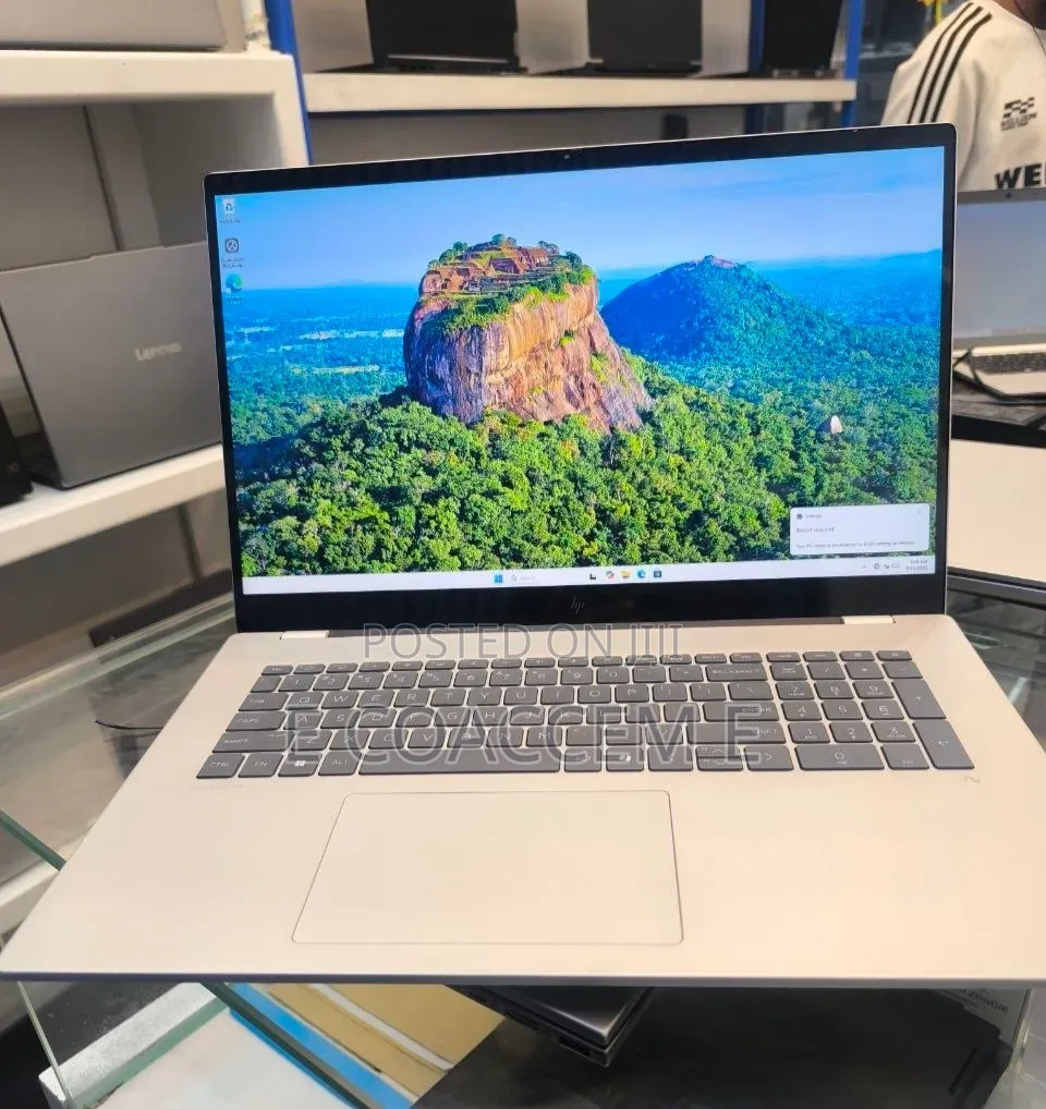 New Laptop HP 32GB Intel Core Ultra 7 SSD 1T