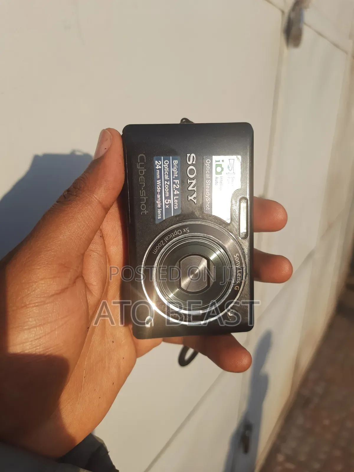 Sony Cyber-Shot DSC-W390 Digital Compact Camera. Released in 2010