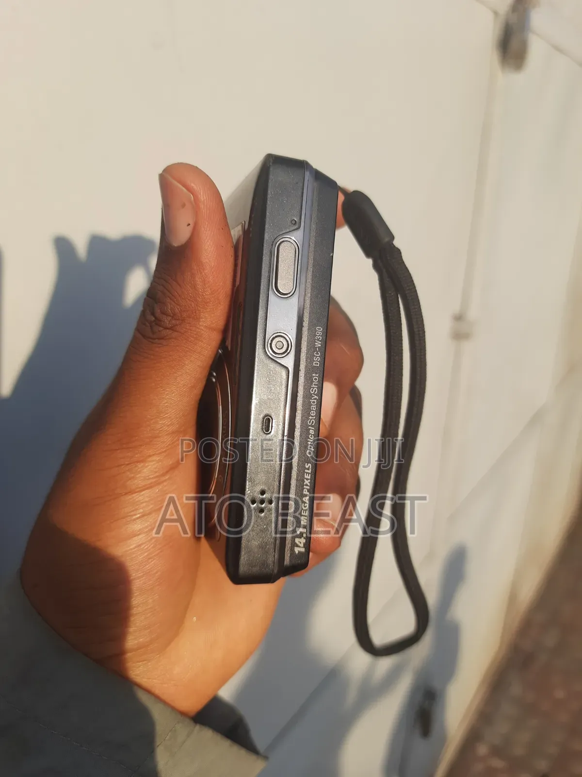 Sony Cyber-Shot DSC-W390 Digital Compact Camera. Released in 2010