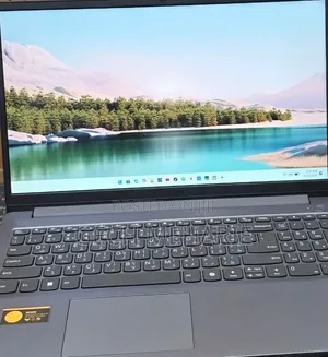 New Laptop Lenovo LOQ 15IRH8 16GB Intel Core i5 SSD 512GB
