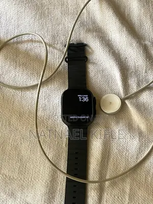 Apple Watch Ultra 2 Black Titanium 64 GB GPS LTE 100% Batter
