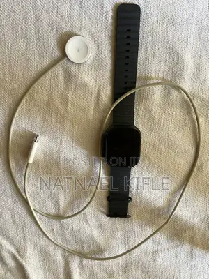 Apple Watch Ultra 2 Black Titanium 64 GB GPS LTE 100% Batter
