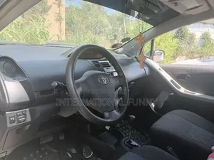 Toyota Yaris 2007 Silver