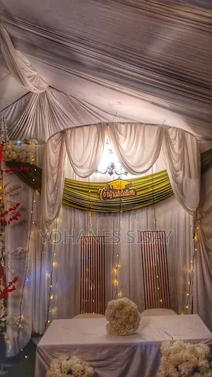 (Graduation Decor)