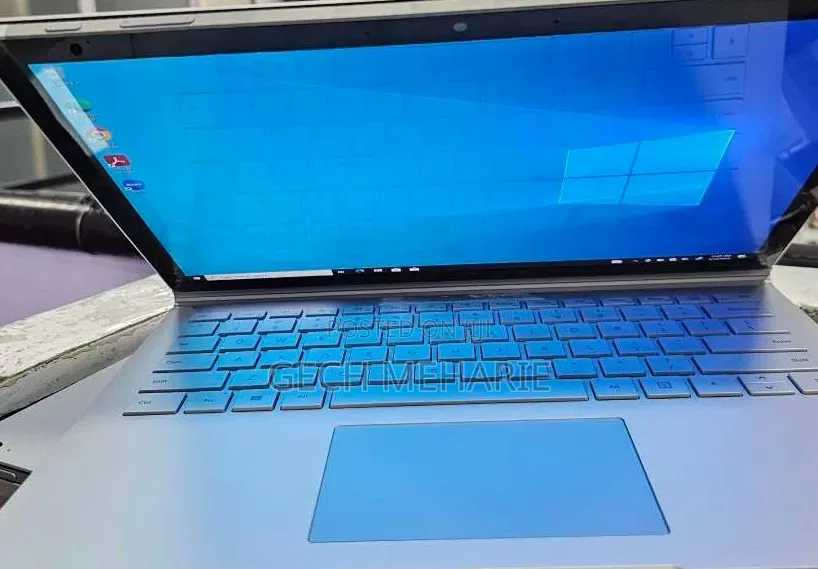 New Laptop Microsoft Surface Book 3 16GB Intel Core i7 SSD 256GB