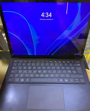 New Laptop Microsoft Surface 16GB Intel Core i7 SSD 512GB
