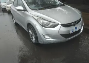 Hyundai Elantra 2013 Silver