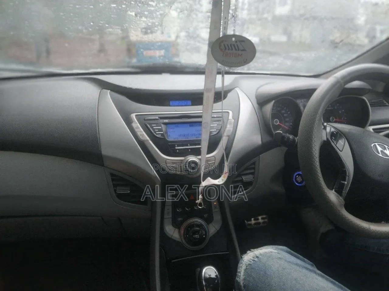 Hyundai Elantra 2013 Silver