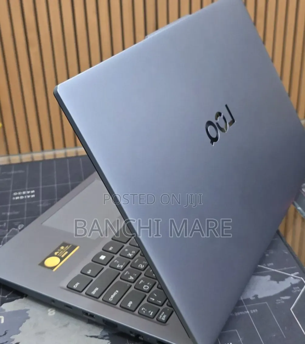 New Laptop Lenovo LOQ 15ARP9 12GB Intel Core i5 SSD 512GB