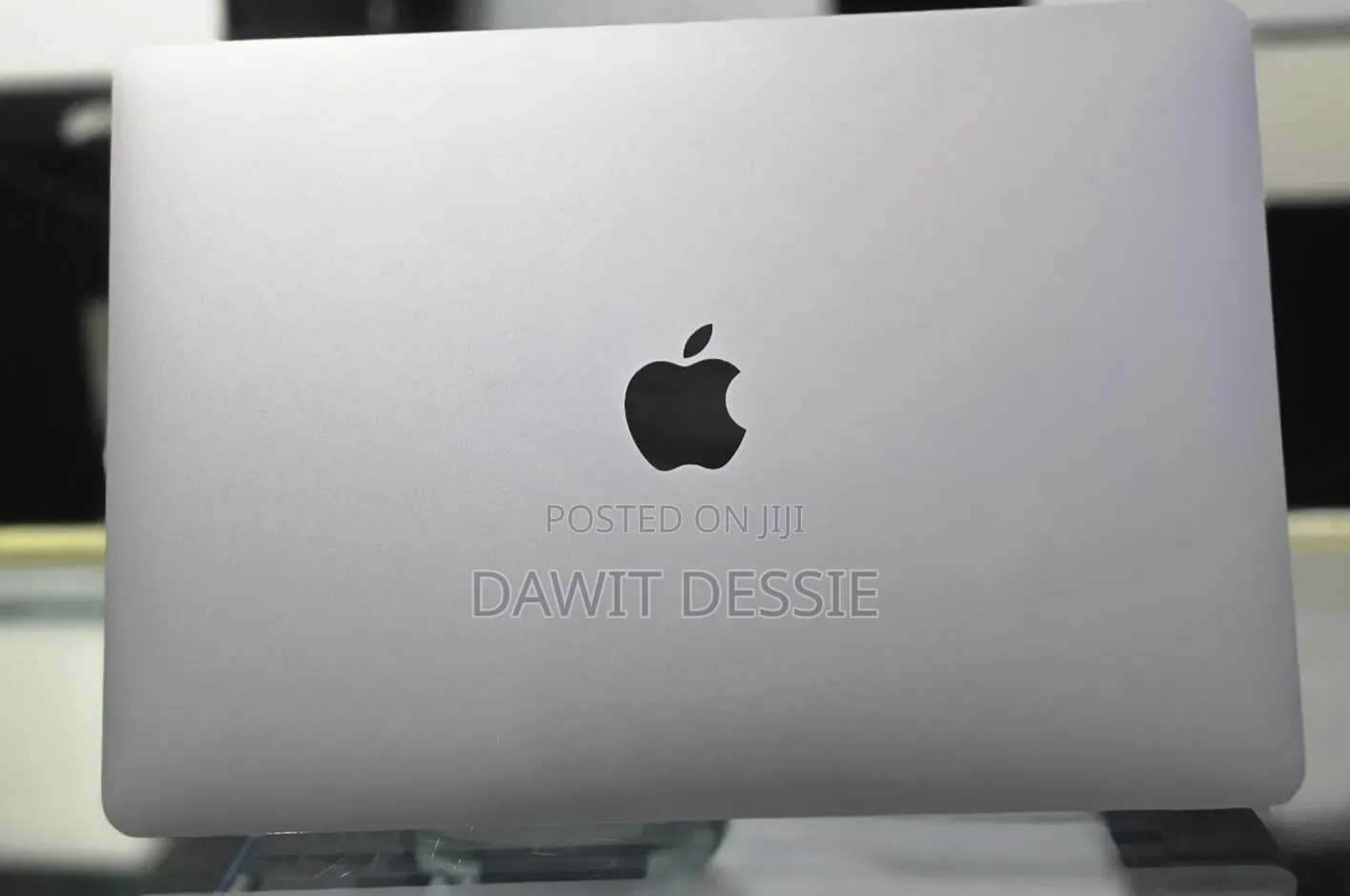 New Laptop Apple MacBook Pro 2021 M1 16GB Apple M1 Pro SSD 1T