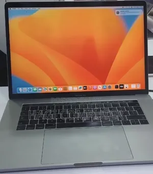 New Laptop Apple MacBook Pro 2017 16GB Intel Core i7 SSD 512GB