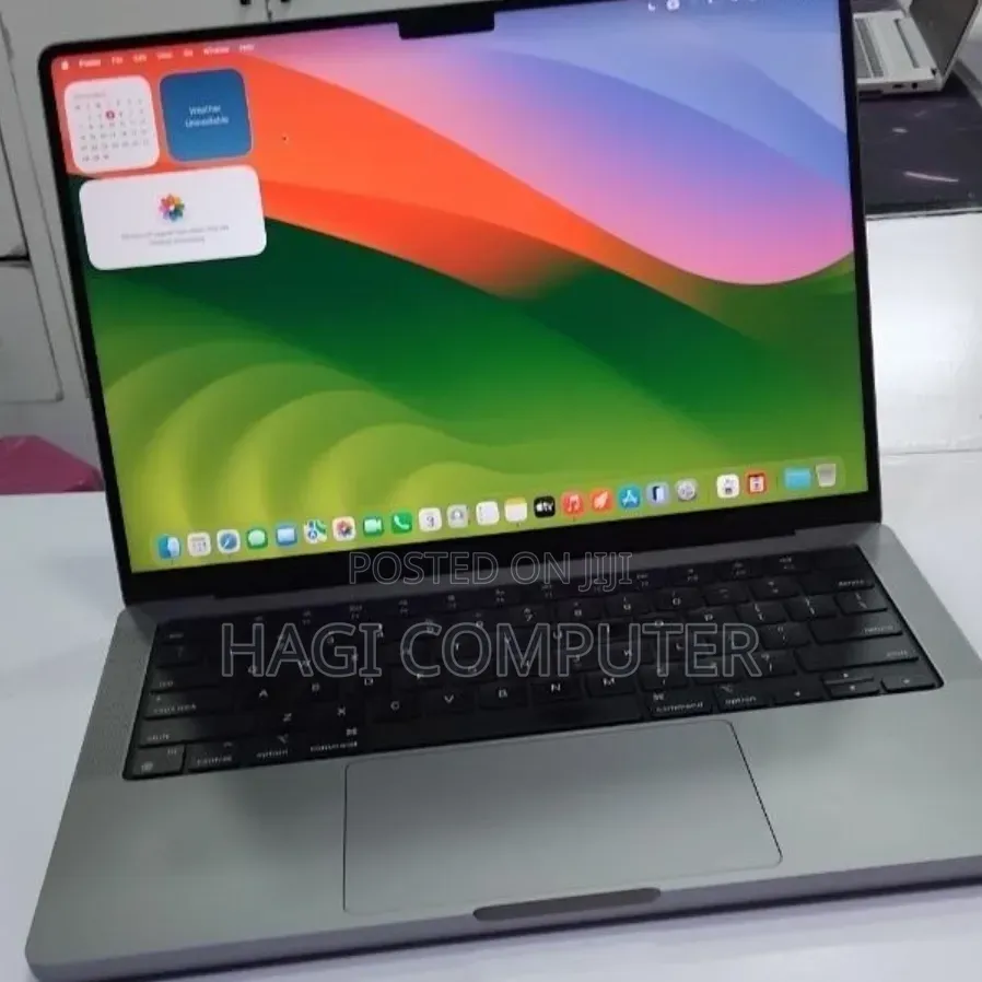 New Laptop Apple MacBook Pro 2021 M1 32GB Apple M1 Pro SSD 512GB