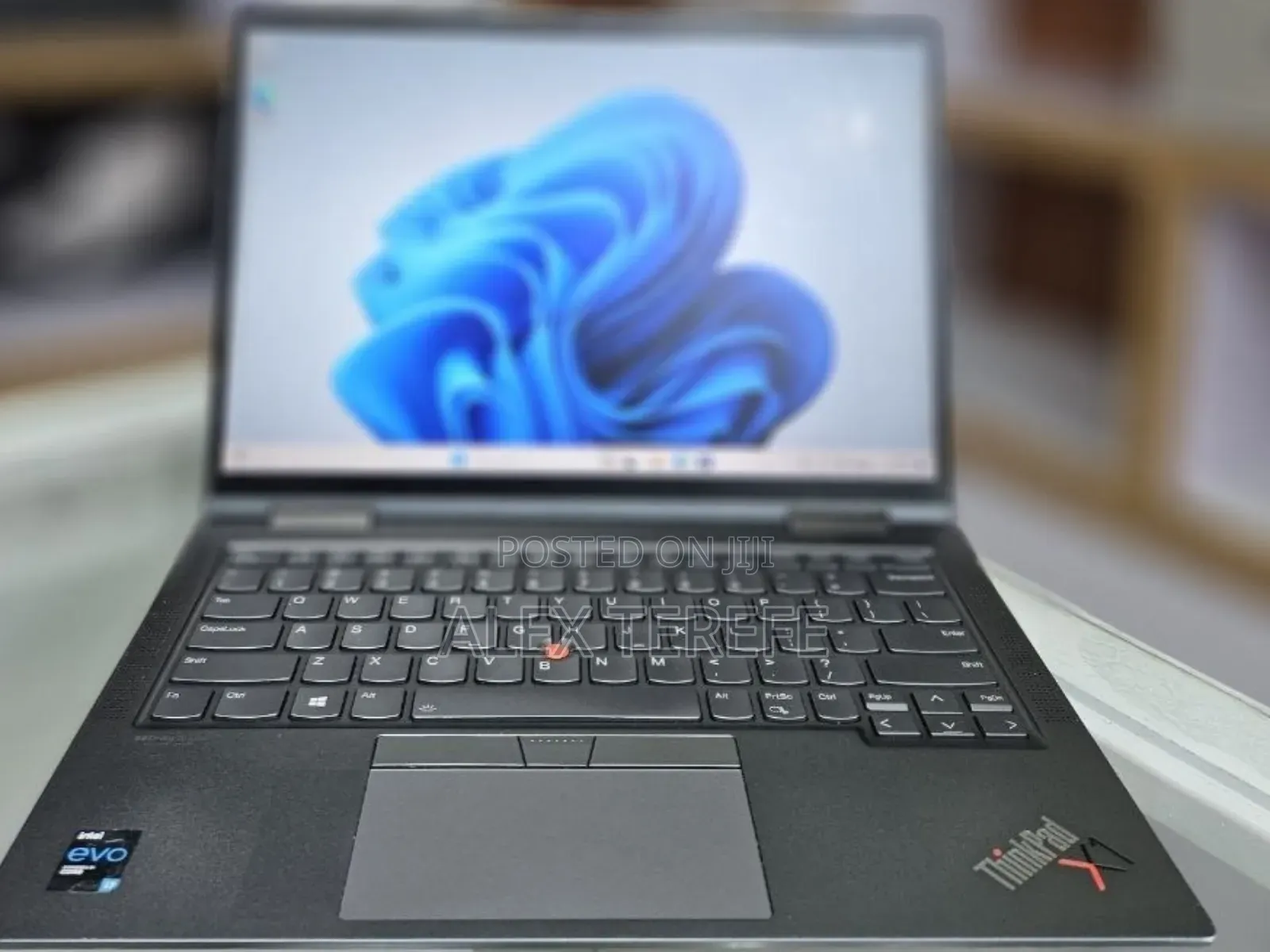 New Laptop Lenovo ThinkPad X1 Yoga 16GB Intel Core i7 SSD 512GB