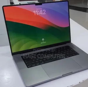 New Laptop Apple MacBook Pro 2021 M1 Max 64GB Apple M1 Max SSD 1T