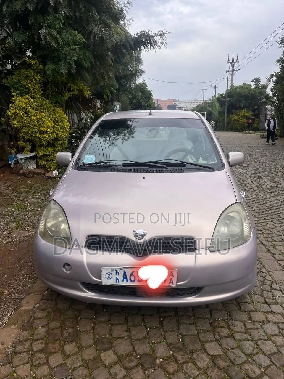Toyota Vitz 2001 Pink