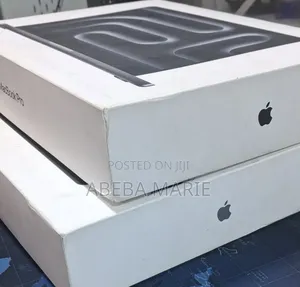 New Laptop Apple MacBook Pro 2024 M4 24GB Apple M4 Pro SSD 1T