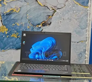 New Laptop Lenovo ThinkPad T480s 8GB Intel Core i7 SSD 256GB