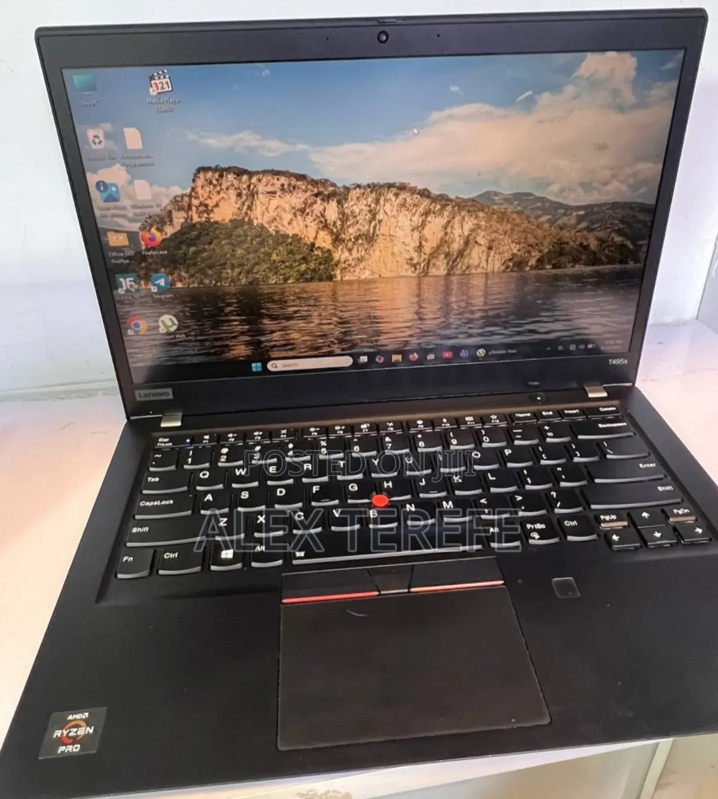 New Laptop Lenovo ThinkPad t495s 16GB AMD Ryzen 7 SSD 512GB
