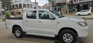 Hilux Pickup Car for Rent