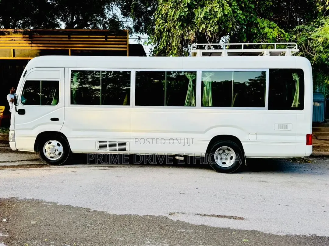 New Model Coaster Bus