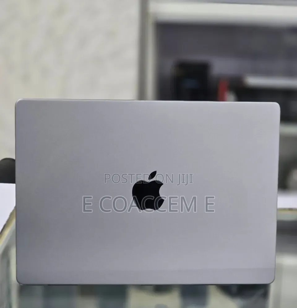New Laptop Apple MacBook 32GB SSD 512GB