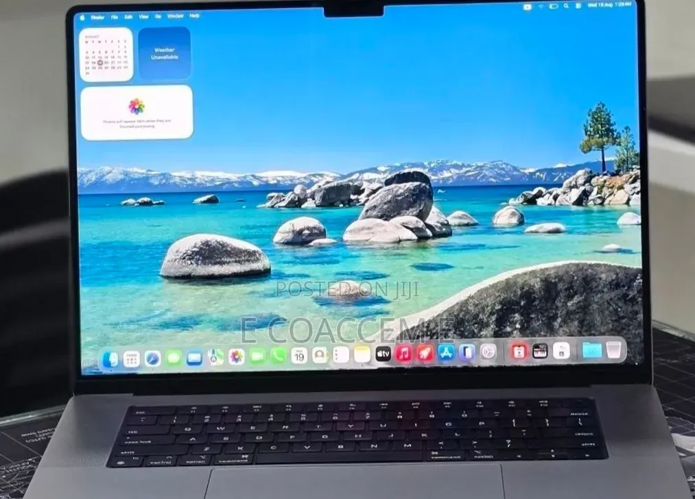New Laptop Apple MacBook 32GB SSD 512GB