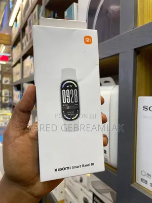 Xiaomi Smart Band 10 —