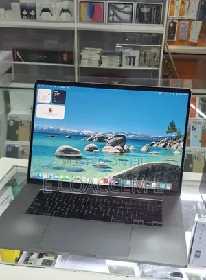 New Laptop Apple MacBook Pro 2019 64GB Intel Core i9 SSD 512GB