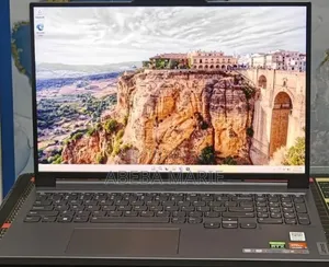 New Laptop Lenovo Legion 5 16GB AMD Ryzen 7 SSD 512GB