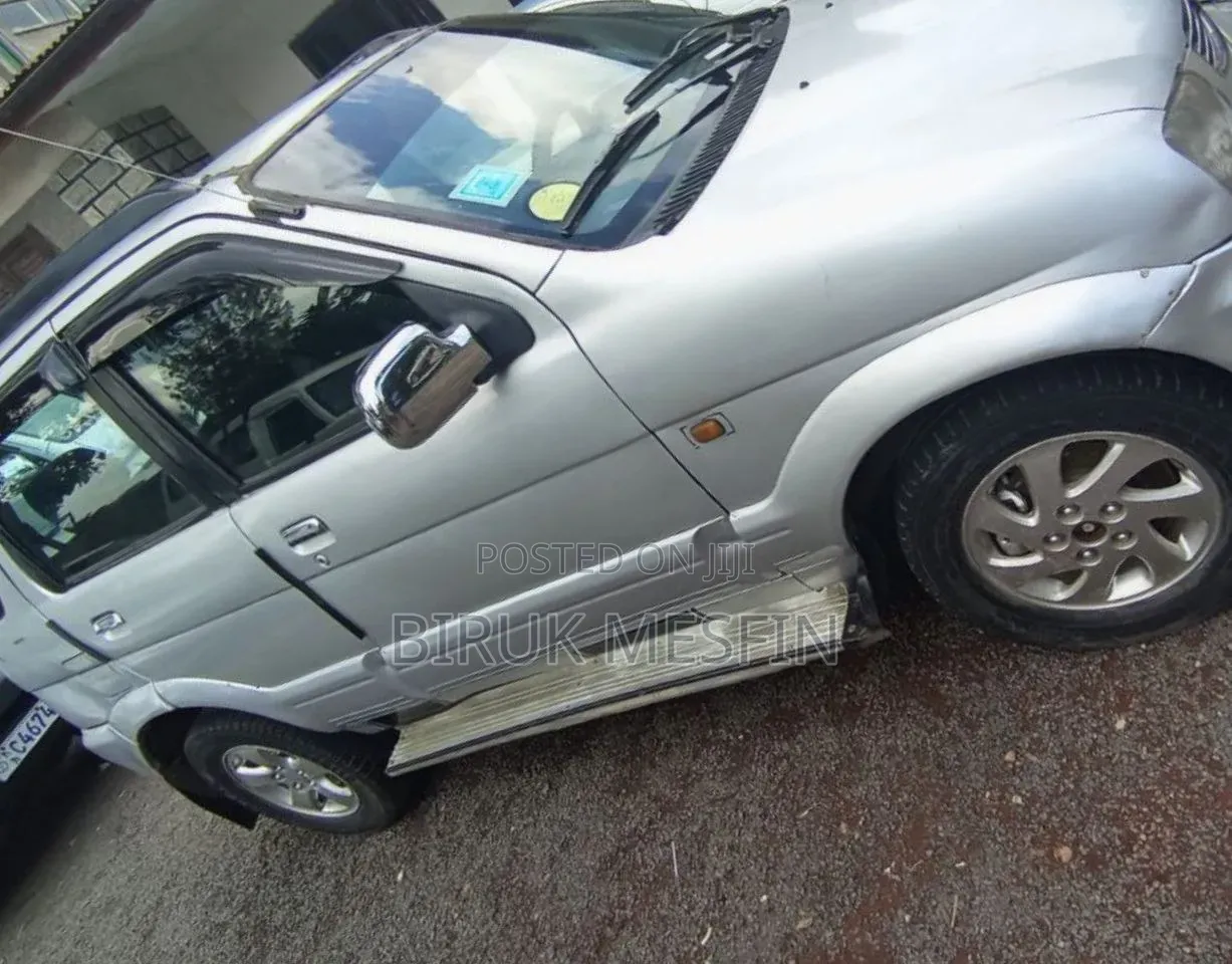 Car 1998 Silver