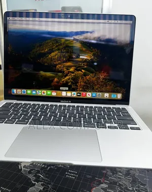 New Laptop Apple MacBook Air 2020 M1 16GB Apple M1 SSD 512GB