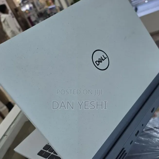 New Laptop Dell G15 5510 16GB Intel Core i7 SSD 512GB