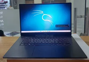 New Laptop Dell Precision 5550 16GB Intel Core i7 SSD 512GB