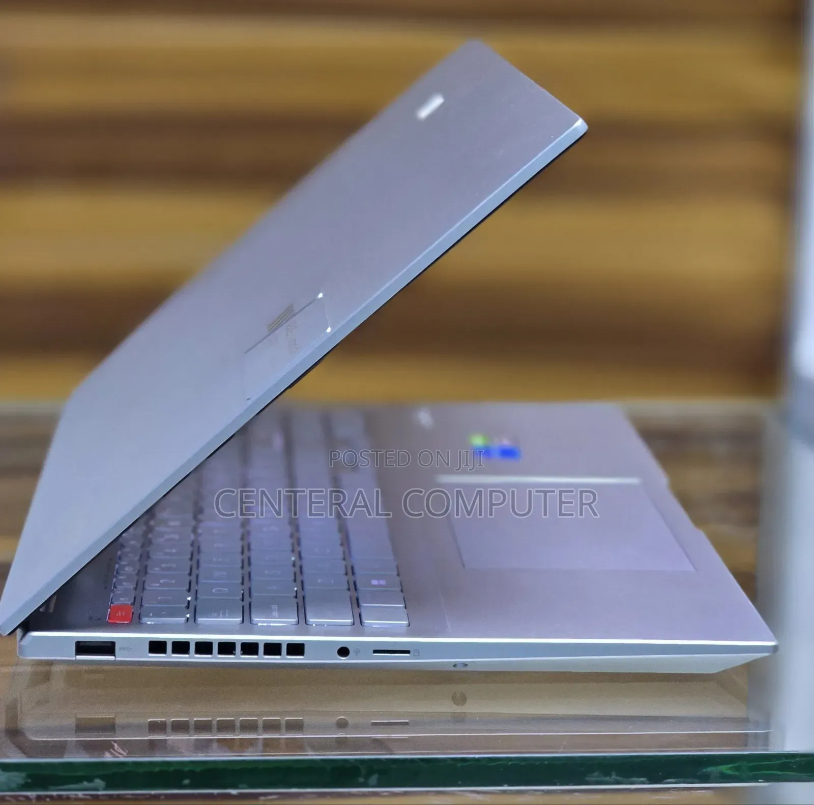 New Laptop Asus VivoBook S400CA 8GB Intel Core i5 SSD 512GB